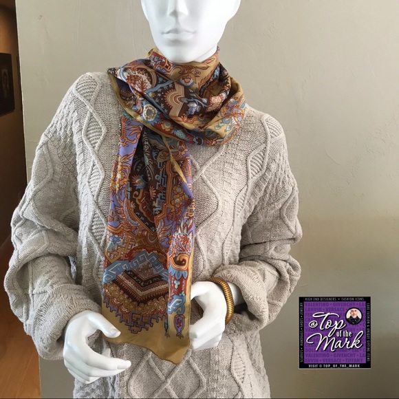 Liberty of London Accessories - LIBERTY OF LONDON Asian Nouveau Silk Oblong